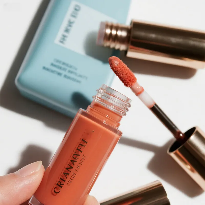 Yksityinen etiketti huulikiilto Kiinassa